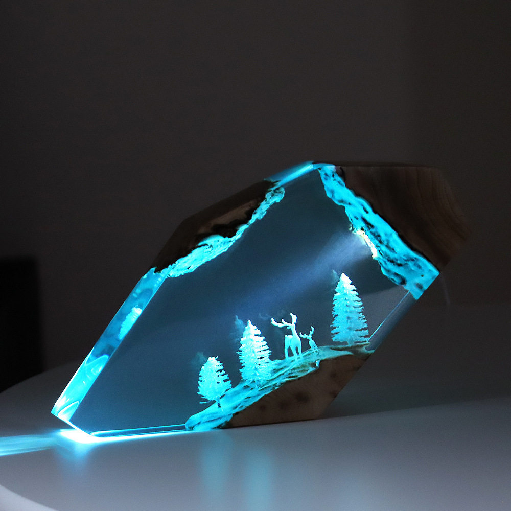 Home Decor Resin - تحفة فنية مكتبية مضيئة مخصصة بتصميم
