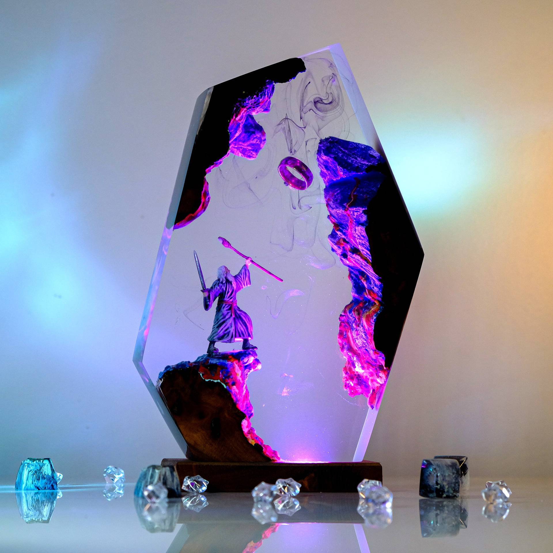 مصباح طاولة على شكل مشهد من في - مراجعة Home Decor Resin وسعره