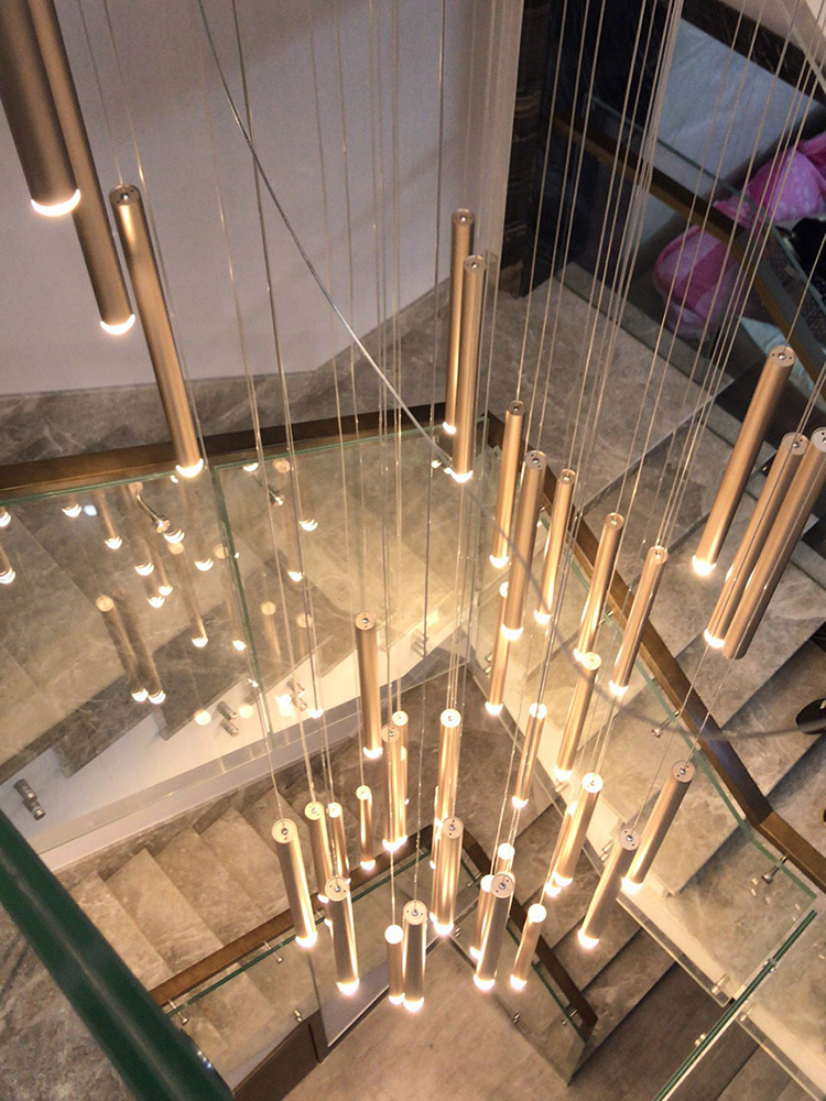 ثريات سقف LED لسلالم غرفة المع - مراجعة Hanging Moon Lamp وسعره