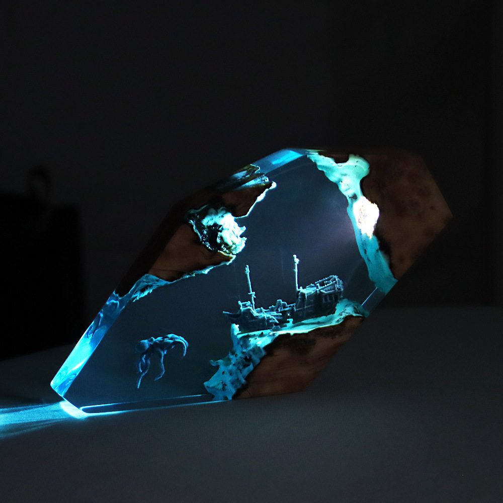 تحفة فنية مكتبية مضيئة مخصصة ب - مراجعة Home Decor Resin وسعره
